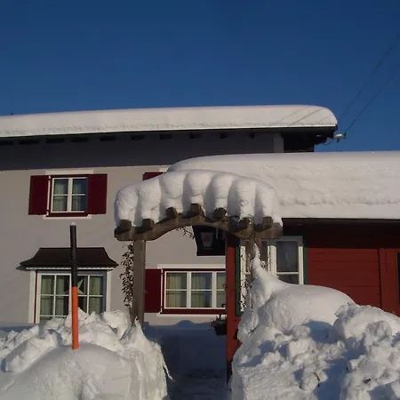 Haus Ortner Russbach am Pass Gschütt